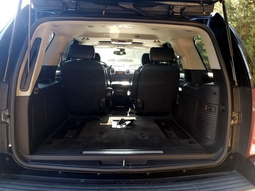 2007 Cadillac Escalade - $12,595