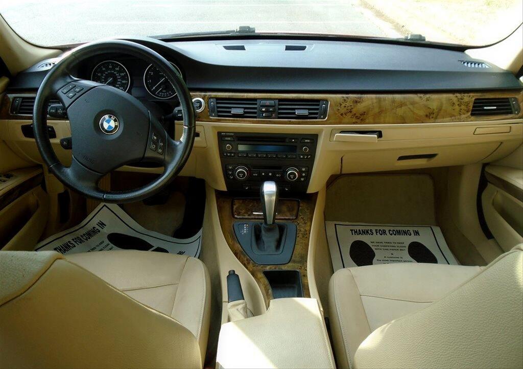 2008 BMW 3-Series 328i photo