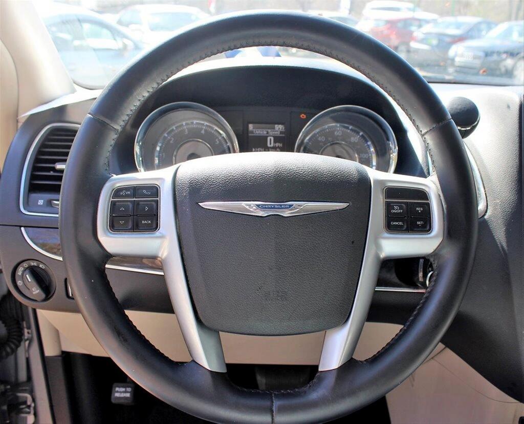 2013 Chrysler Town & Country - $10,995