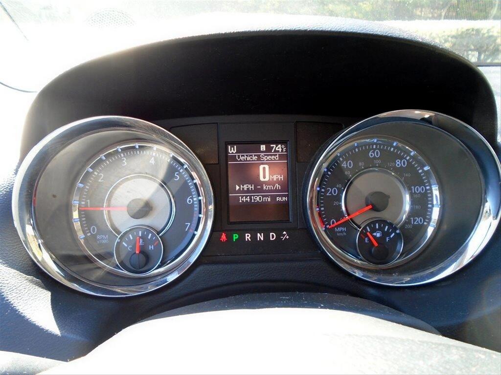 2013 Chrysler Town & Country - $10,995