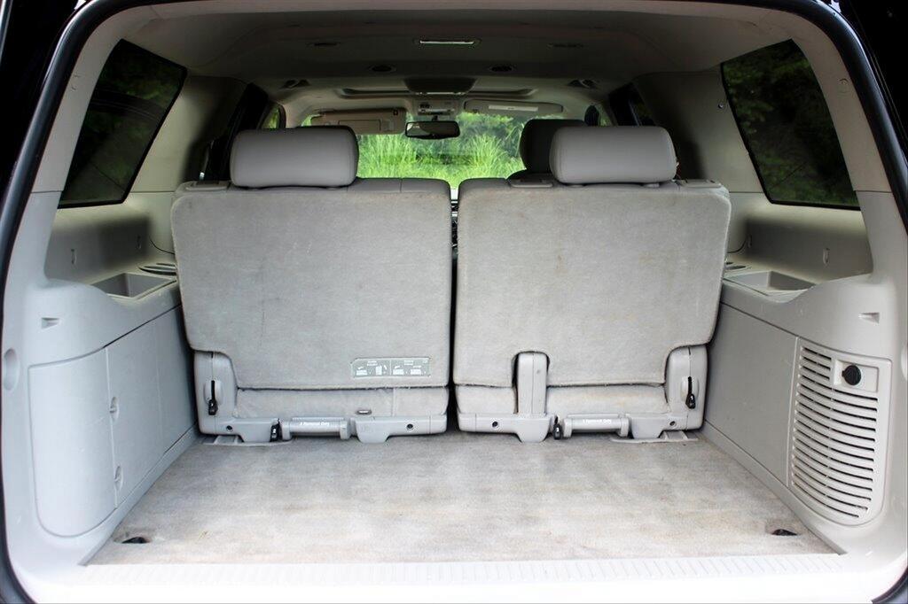2014 Chevrolet Suburban LT 1500 photo