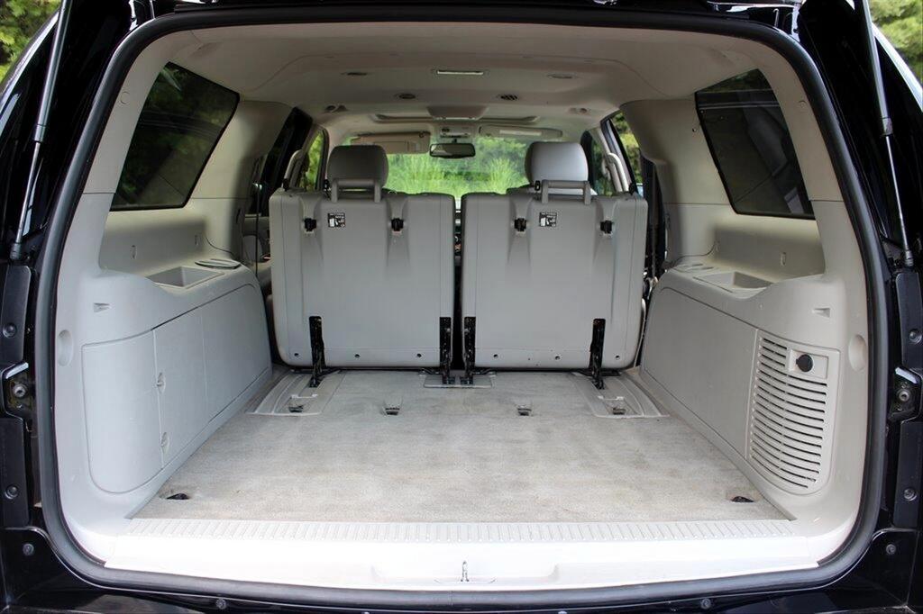 2014 Chevrolet Suburban LT 1500 photo
