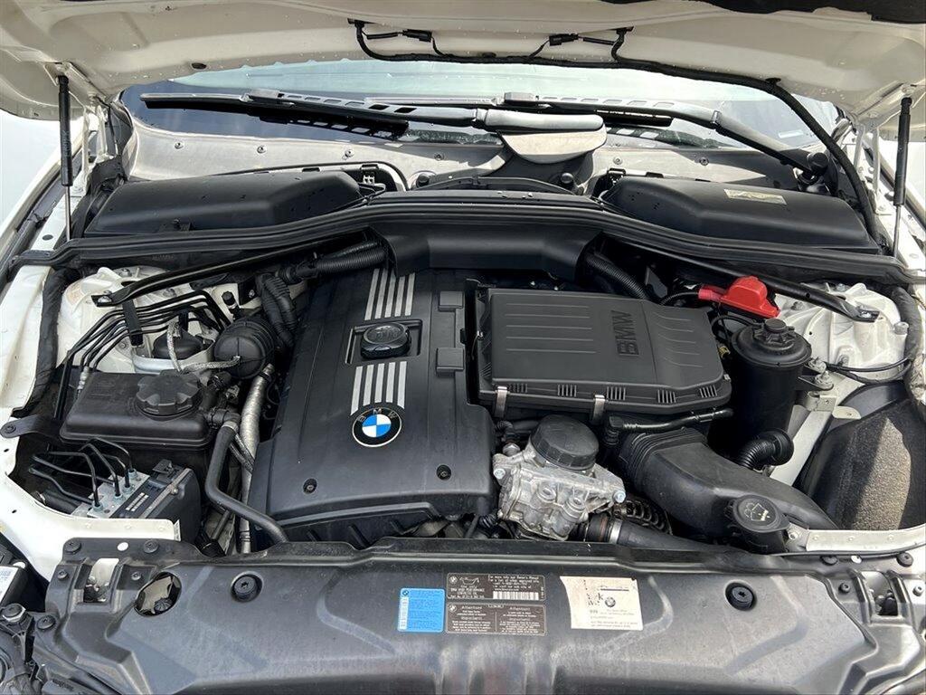 2009 BMW 5-Series 535xi photo