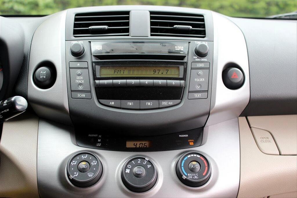 2007 Toyota RAV4 photo