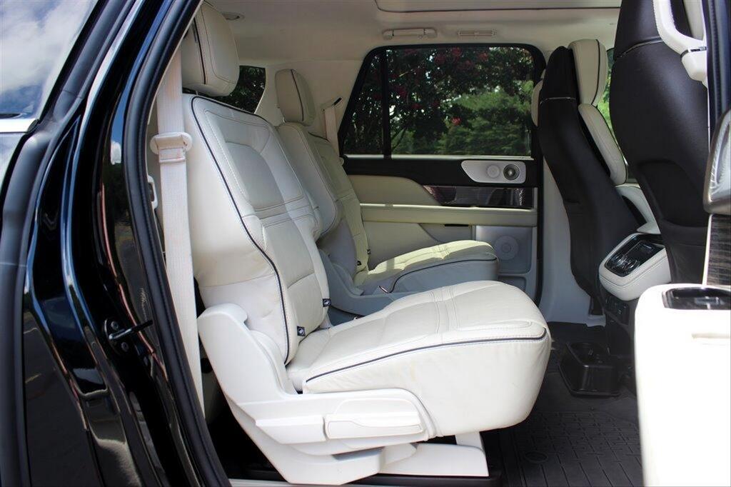 2020 Lincoln Navigator - $80,595
