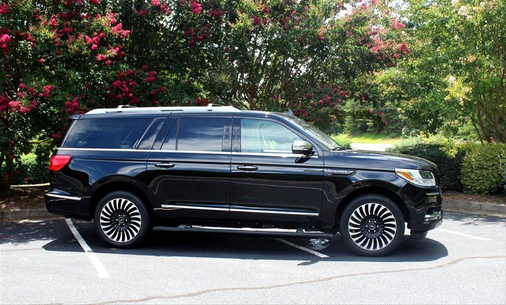 2020 Lincoln Navigator - $80,595