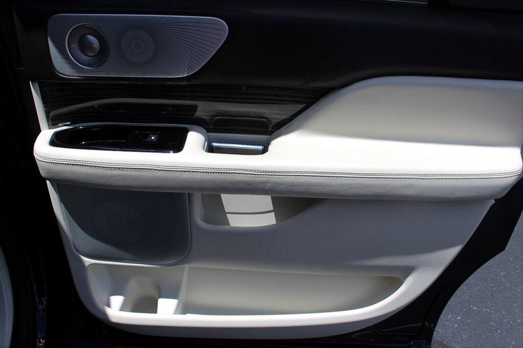 2020 Lincoln Navigator - $80,595