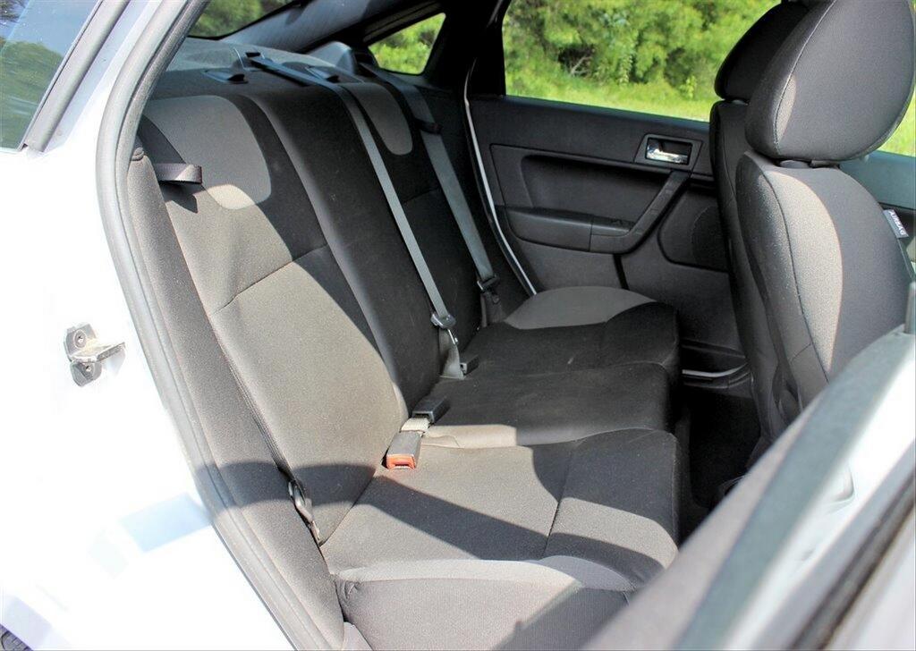 2008 Ford Focus SE photo