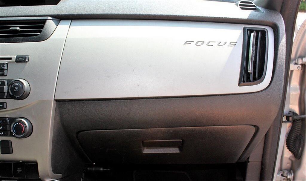 2008 Ford Focus SE photo