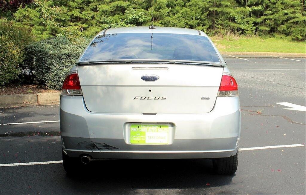 2008 Ford Focus SE photo