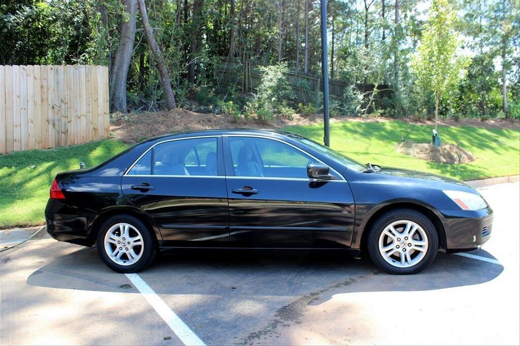 2007 Honda Accord - $10,595