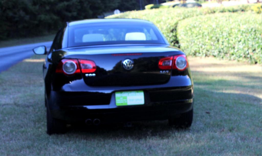 2010 Volkswagen Eos - $9,595