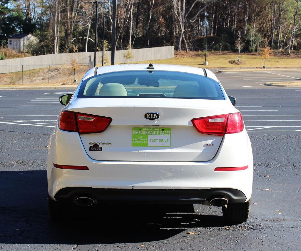 2015 Kia Optima - $13,995