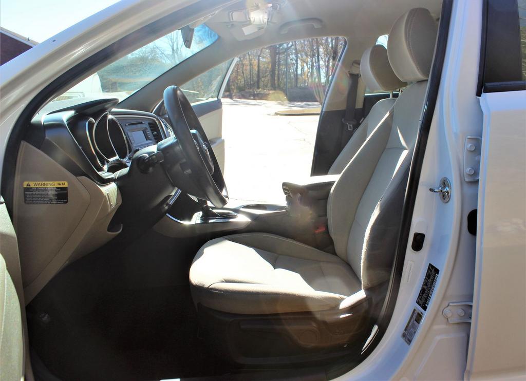 2015 Kia Optima - $13,995