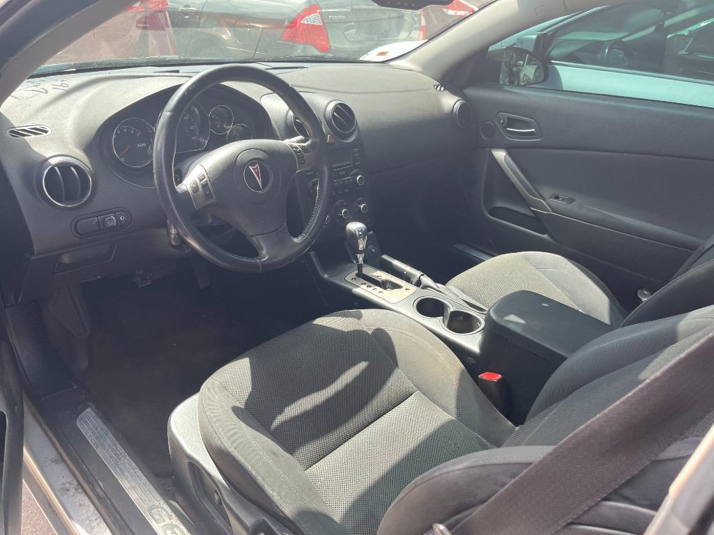 2009 Pontiac G6 - $2,750