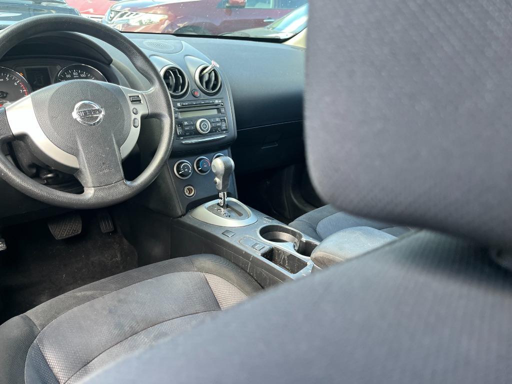 2013 Nissan Rogue - $2,850