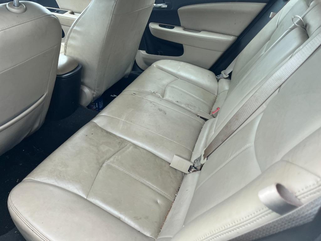 2013 Chrysler 200 - $2,250