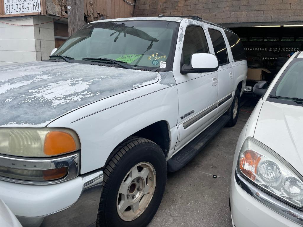 2004 GMC Yukon XL 1500 SLE photo