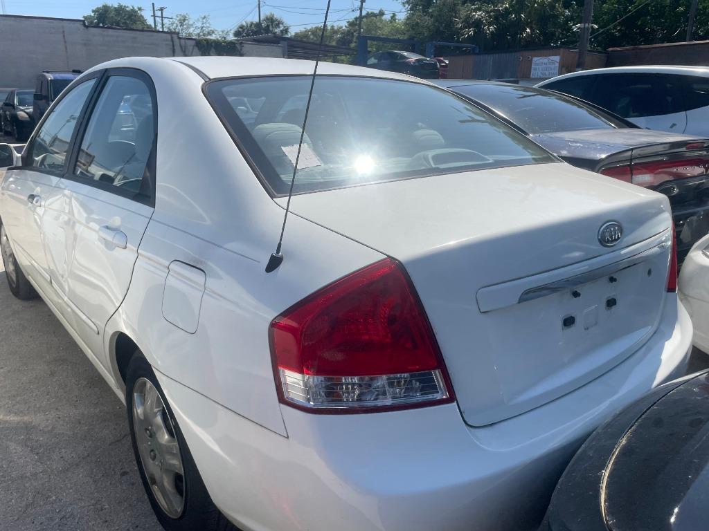 2009 Kia Spectra - $2,550