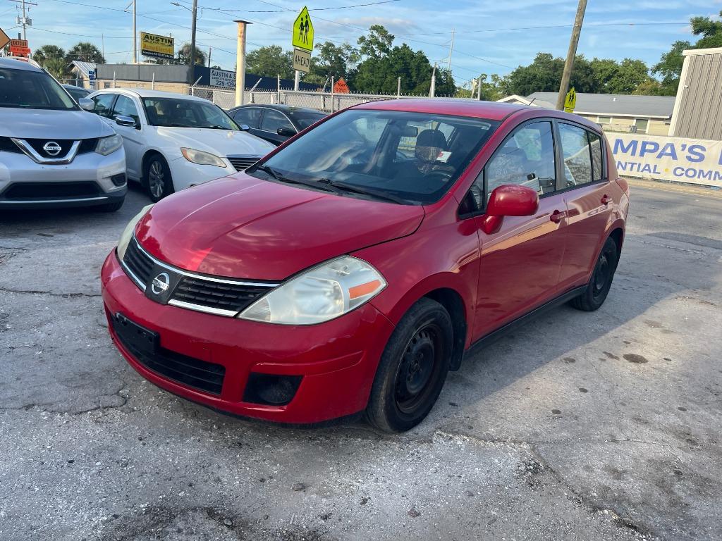 Red 2008 Nissan Versa S Hatchback Hatchback Front-Wheel Drive Automatic