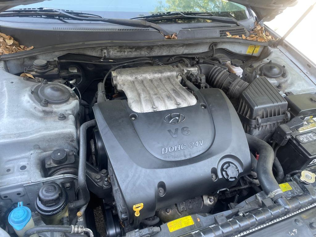 2004 Hyundai Sonata LX photo