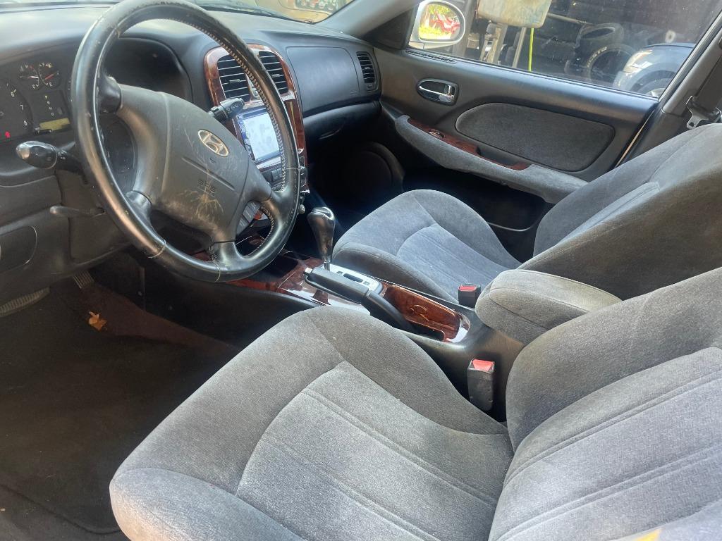 2004 Hyundai Sonata LX photo