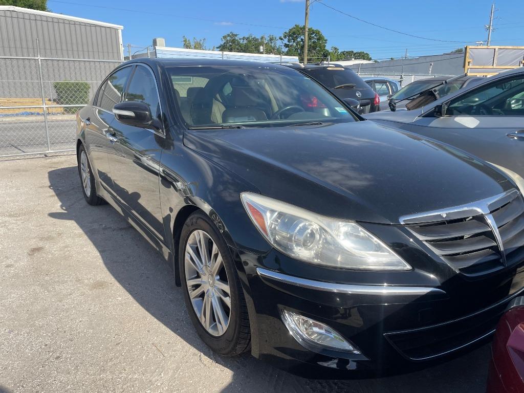 2013 Hyundai Genesis 3.8L photo