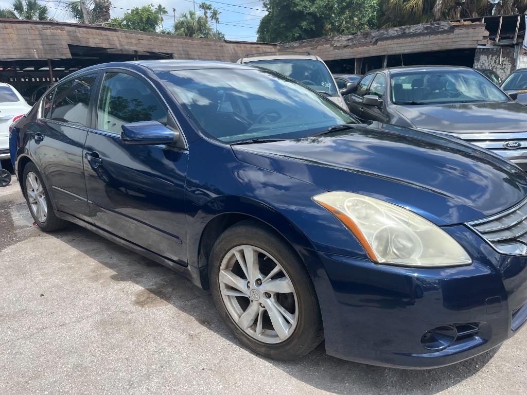 2012 Nissan Altima - $2,950