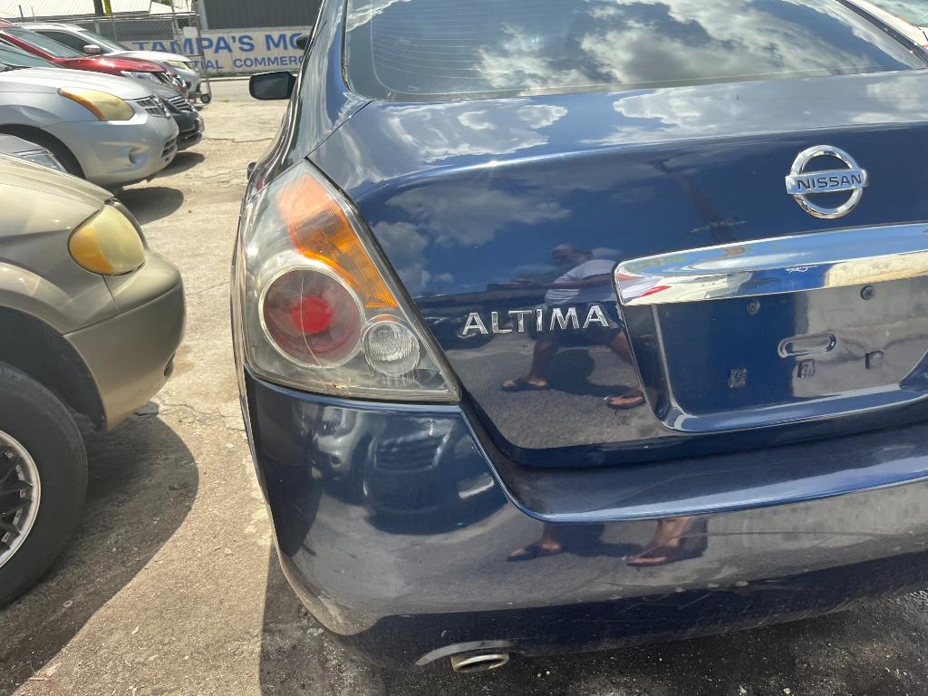 2012 Nissan Altima - $2,950