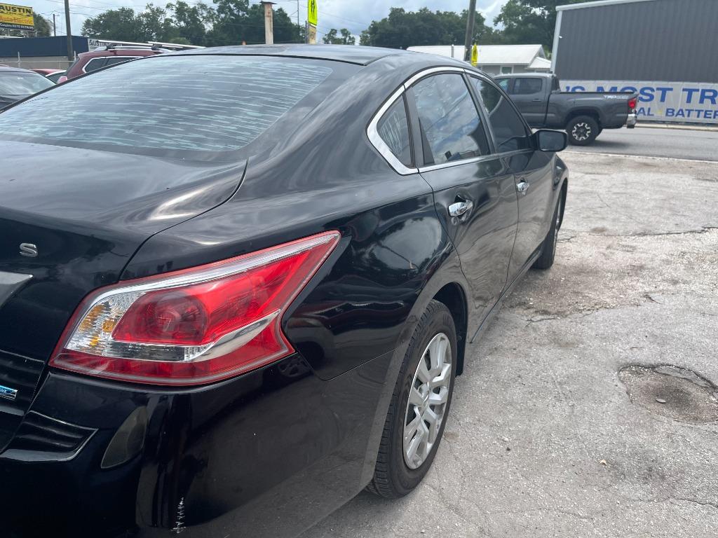 2013 Nissan Altima - $3,450