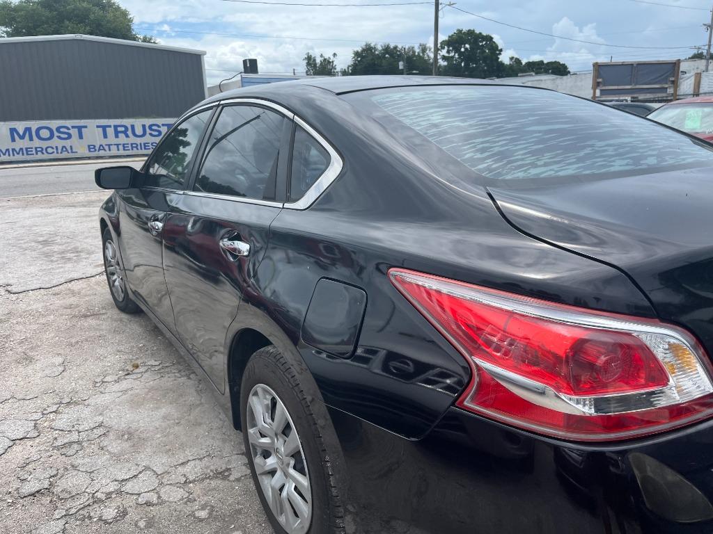 2013 Nissan Altima - $3,450