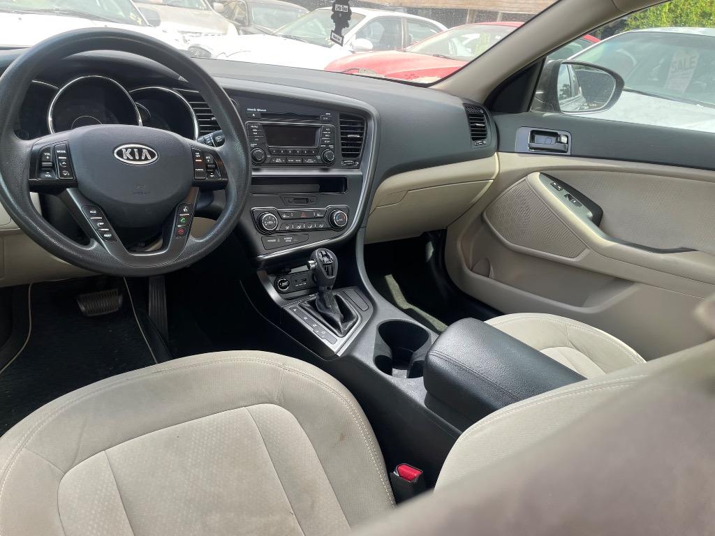 2011 Kia Optima LX photo
