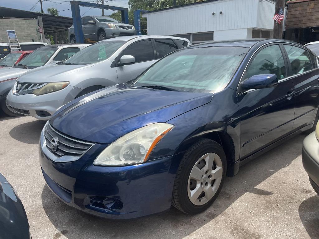 2010 Nissan Altima - $3,250