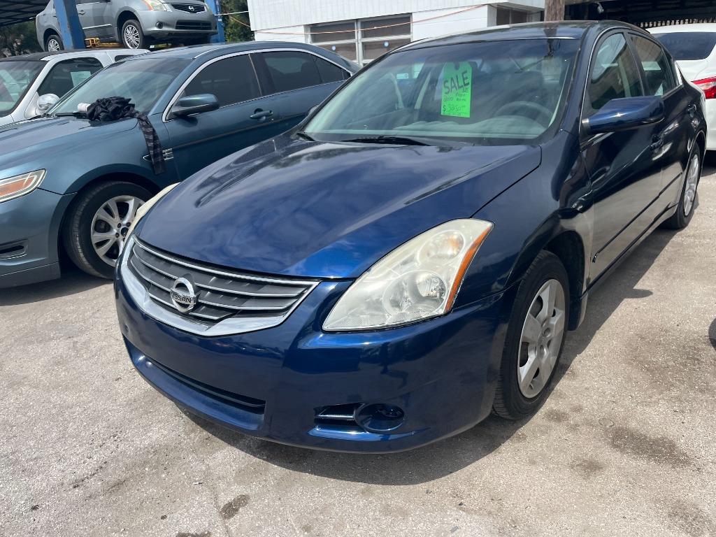 2010 Nissan Altima - $3,250