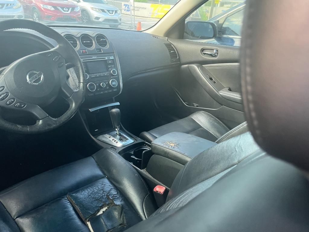 2011 Nissan Altima - $1,950