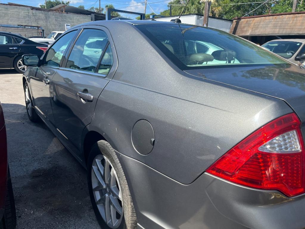2012 Ford Fusion - $2,650