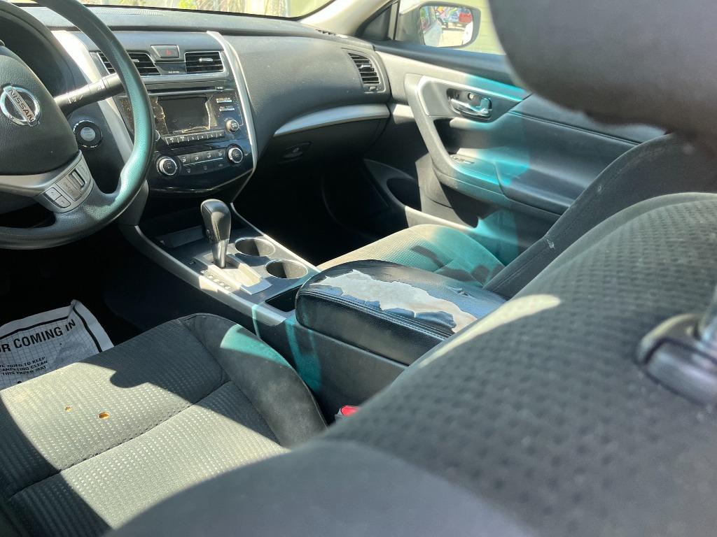 2015 Nissan Altima - $2,450