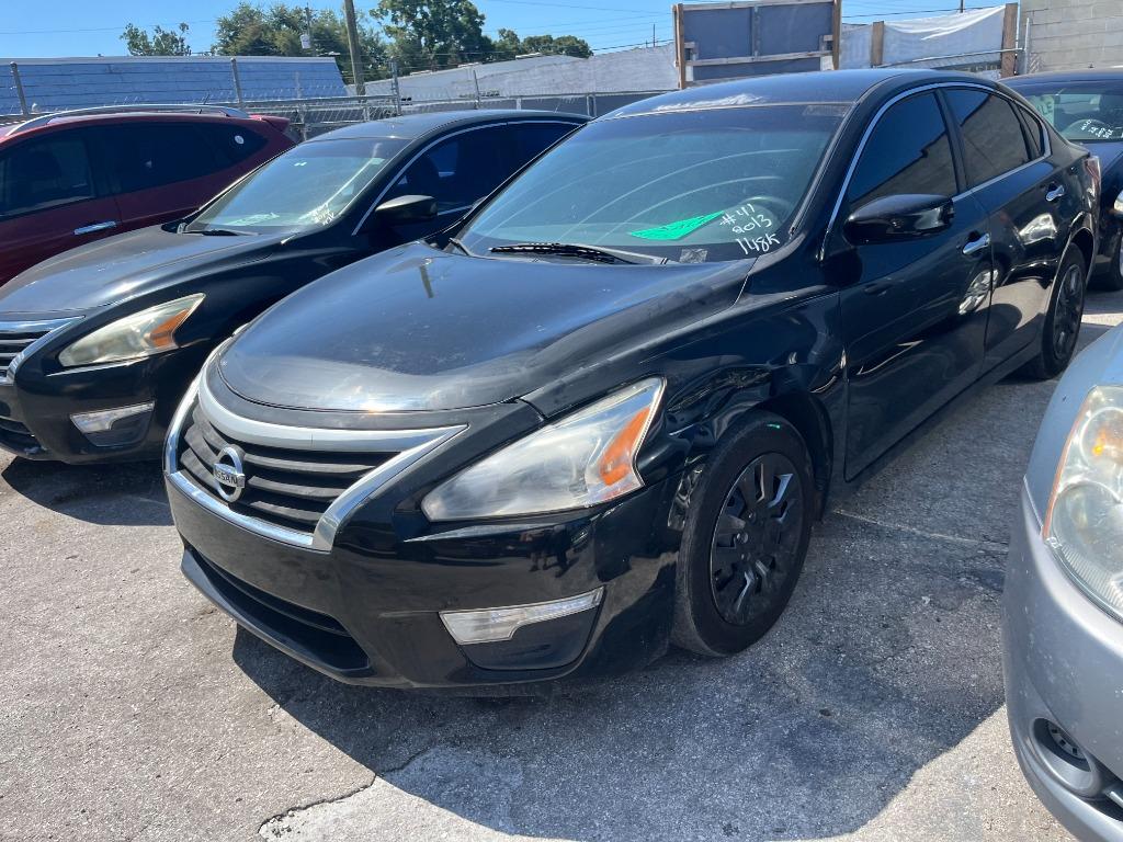 2013 Nissan Altima - $2,950