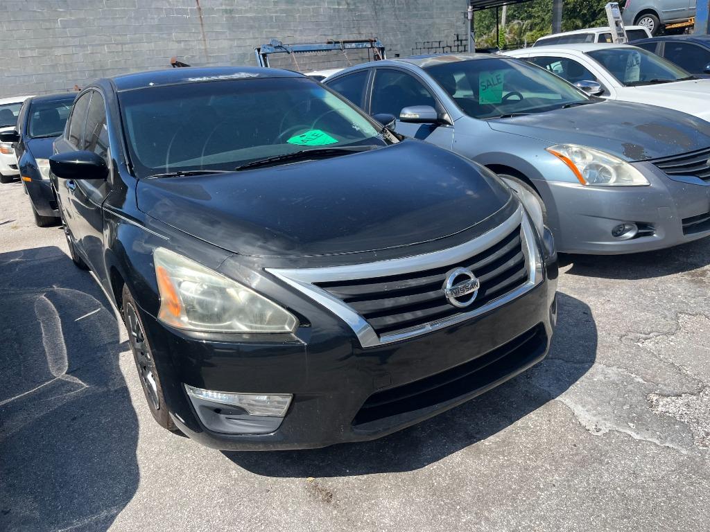 2013 Nissan Altima - $2,950