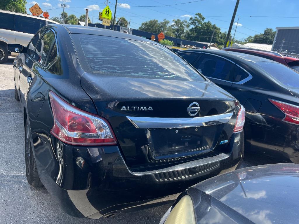 2013 Nissan Altima - $2,950