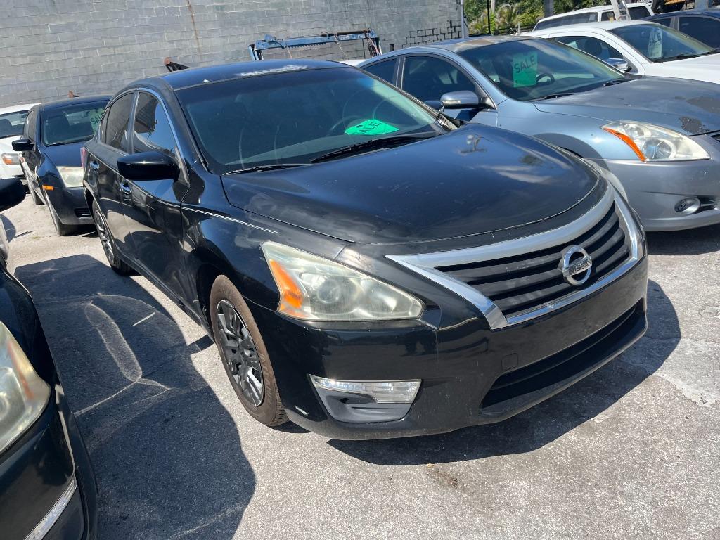 2013 Nissan Altima - $2,950