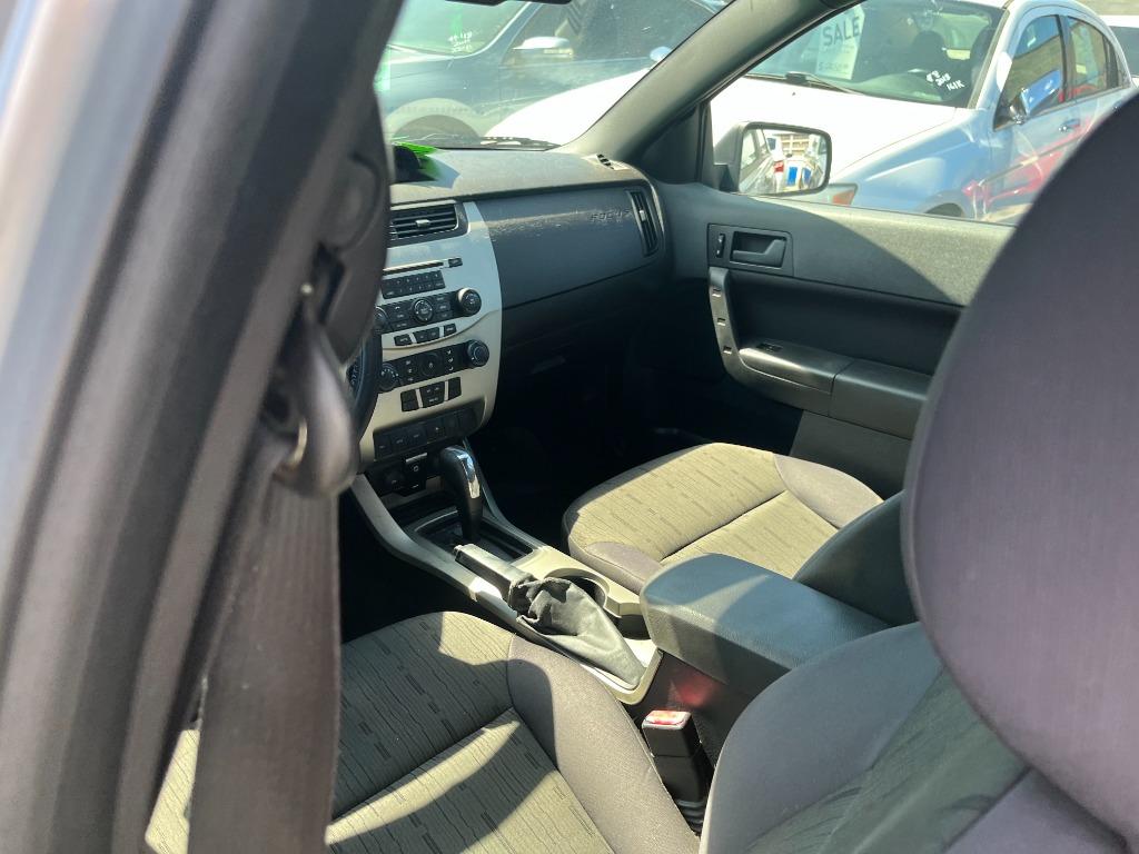 2010 Ford Focus - $1,950