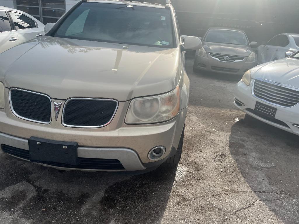 2009 Pontiac Torrent - $1,450