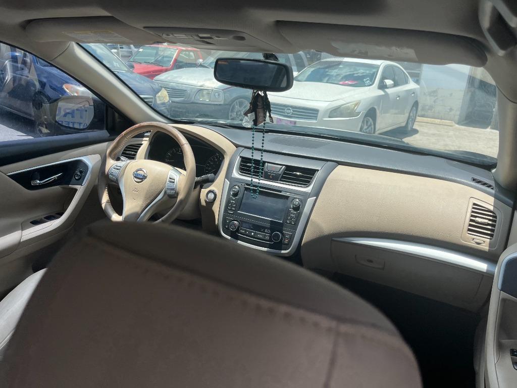 2016 Nissan Altima - $4,450