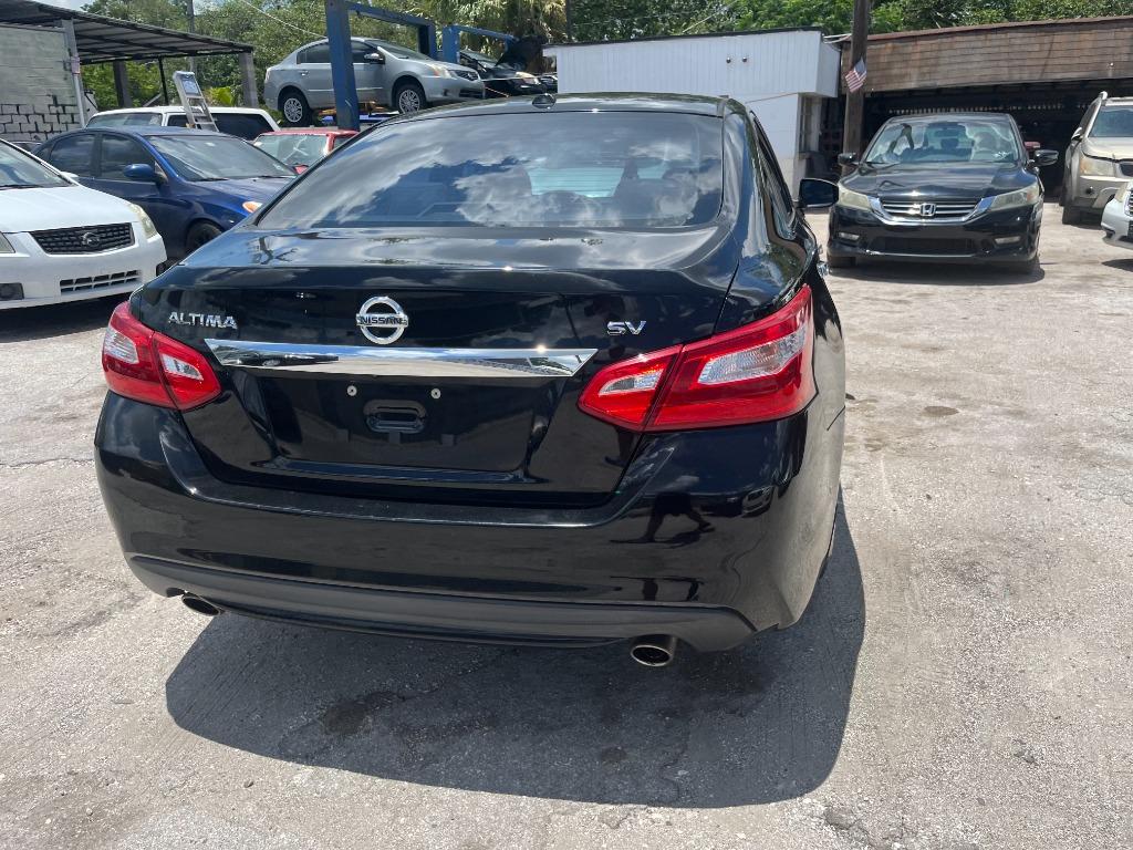 2016 Nissan Altima - $4,450