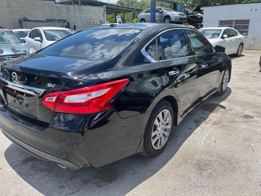 2016 Nissan Altima - $4,450