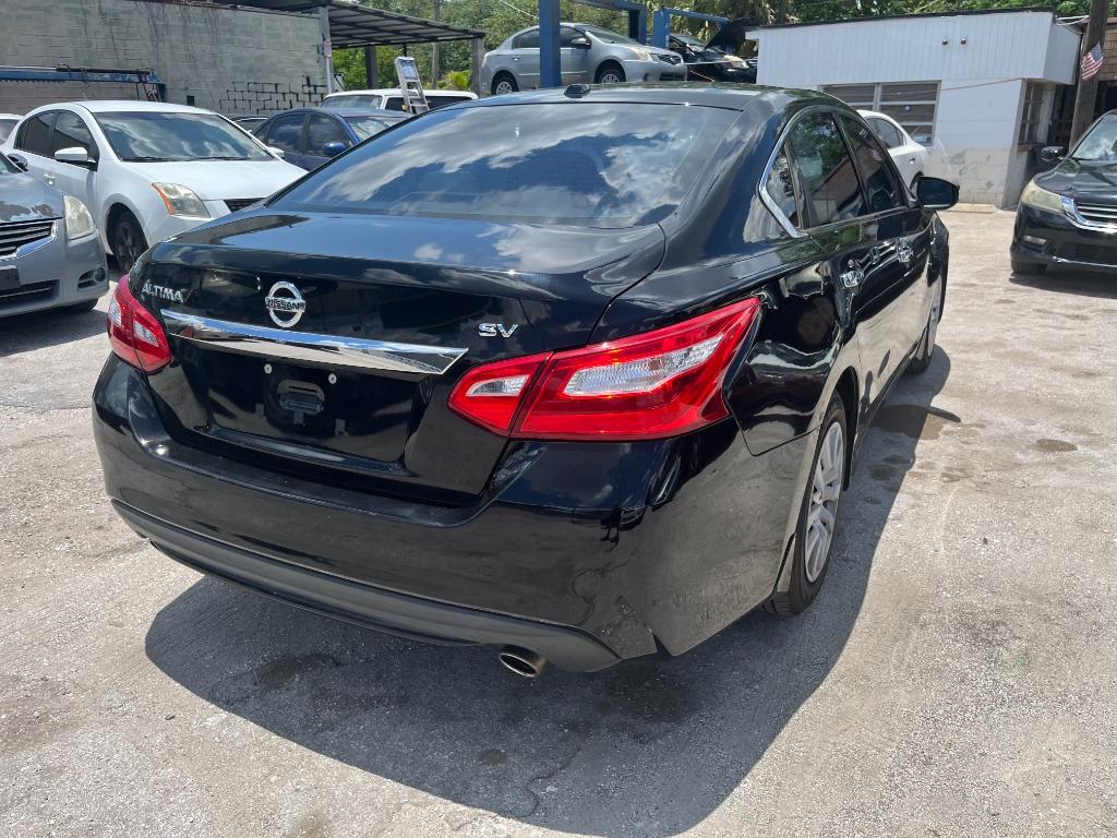 2016 Nissan Altima - $4,450