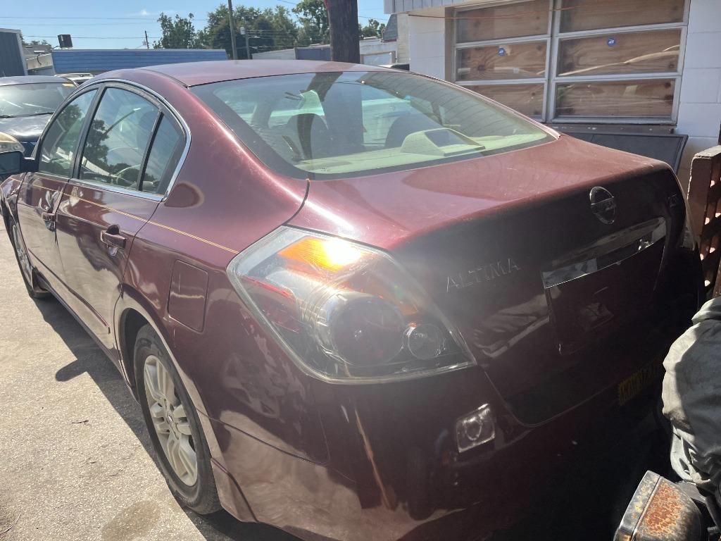 2012 Nissan Altima - $1,750