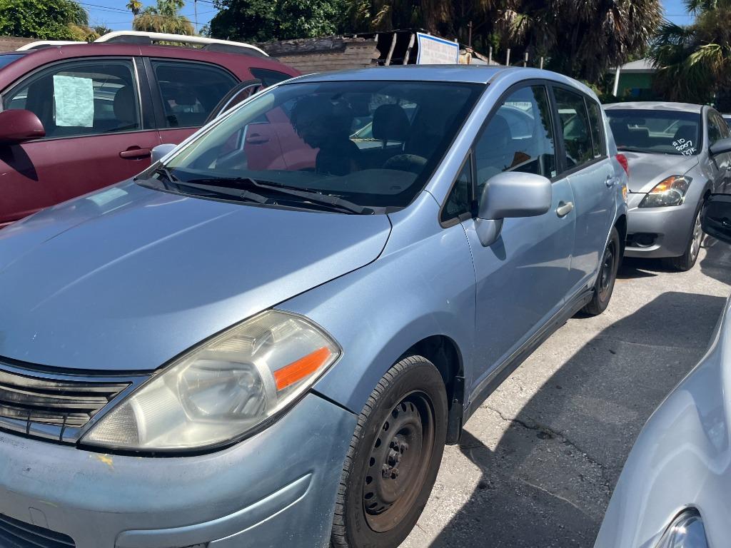 2011 Nissan Versa - $1,450