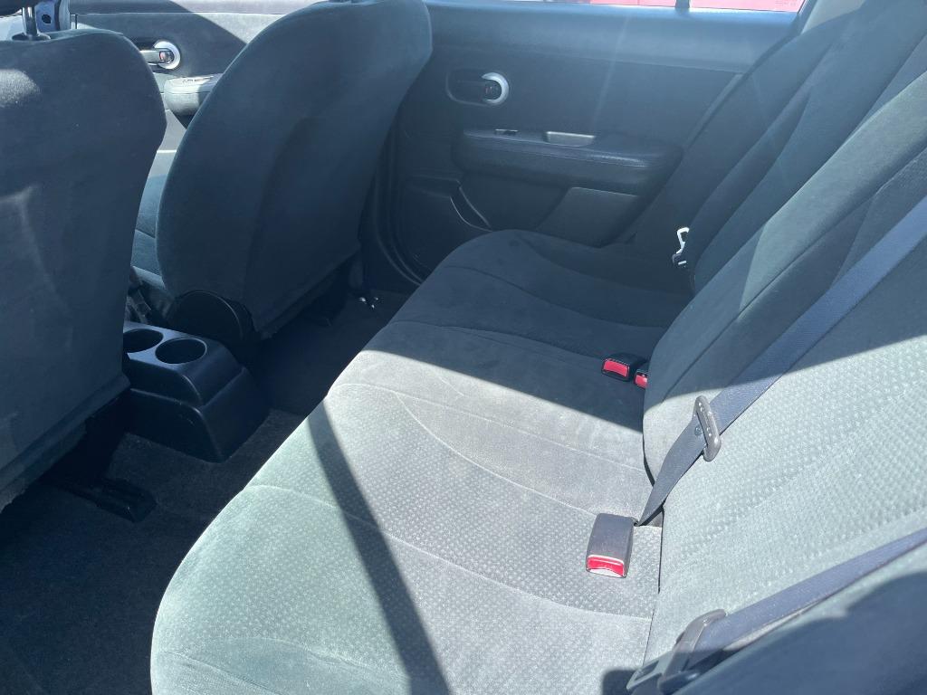 2011 Nissan Versa - $1,450